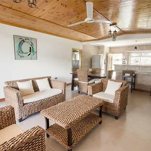 Apartament Flora's Self Catering Seszele